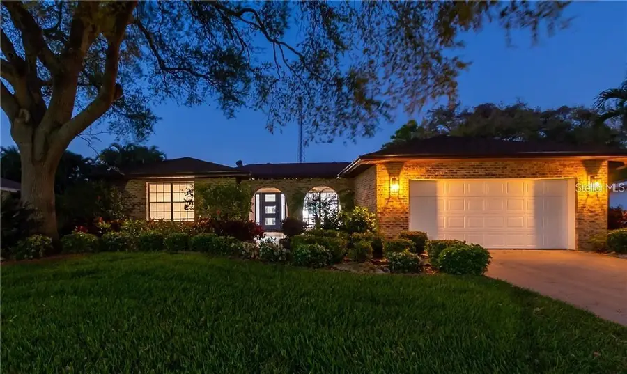 8607 50th Avenue W, Bradenton, FL 34210 - Image #3