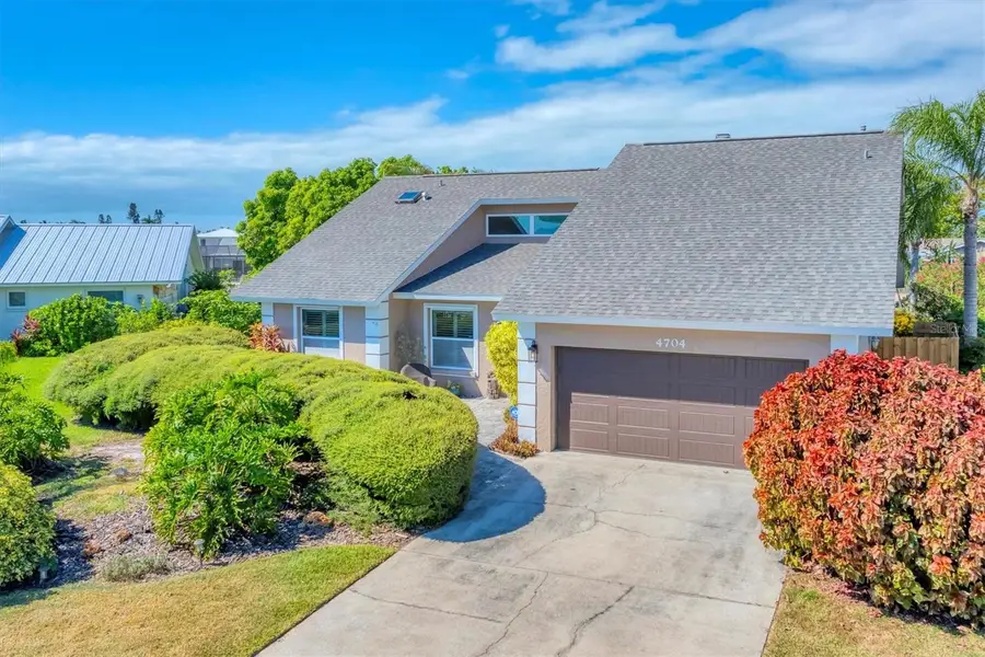 4704 Coral Lake Drive, Bradenton, FL 34210 - Image #2