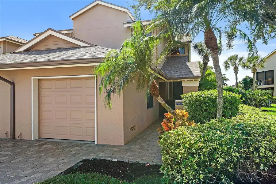 5268 Heron Way #204, Sarasota, FL 34231 - Image #2