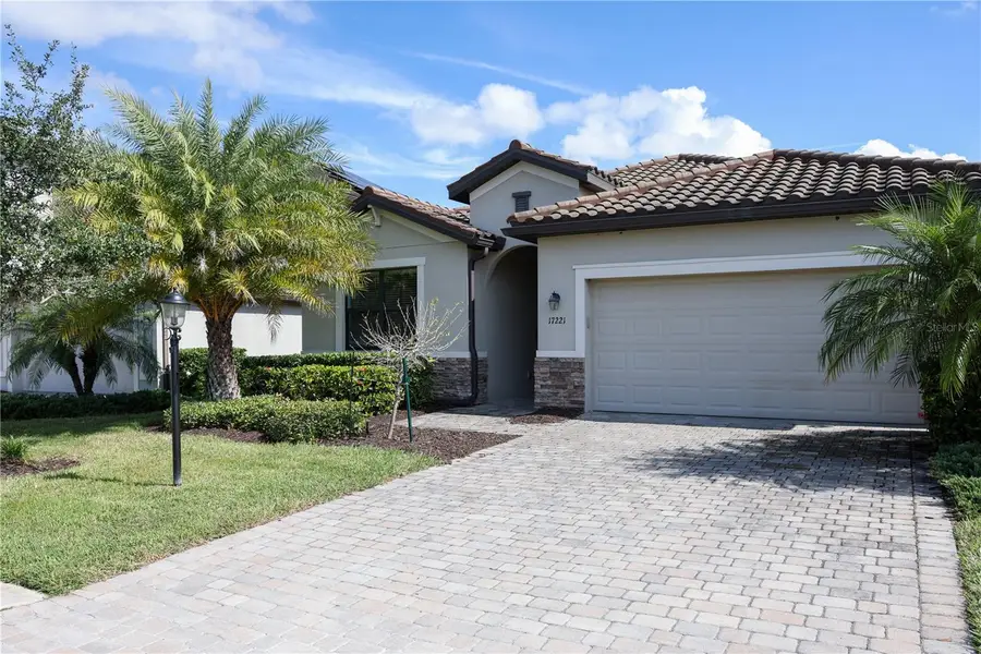 17221 Blue Ridge Place, Lakewood Ranch, FL 34211 - Image #2