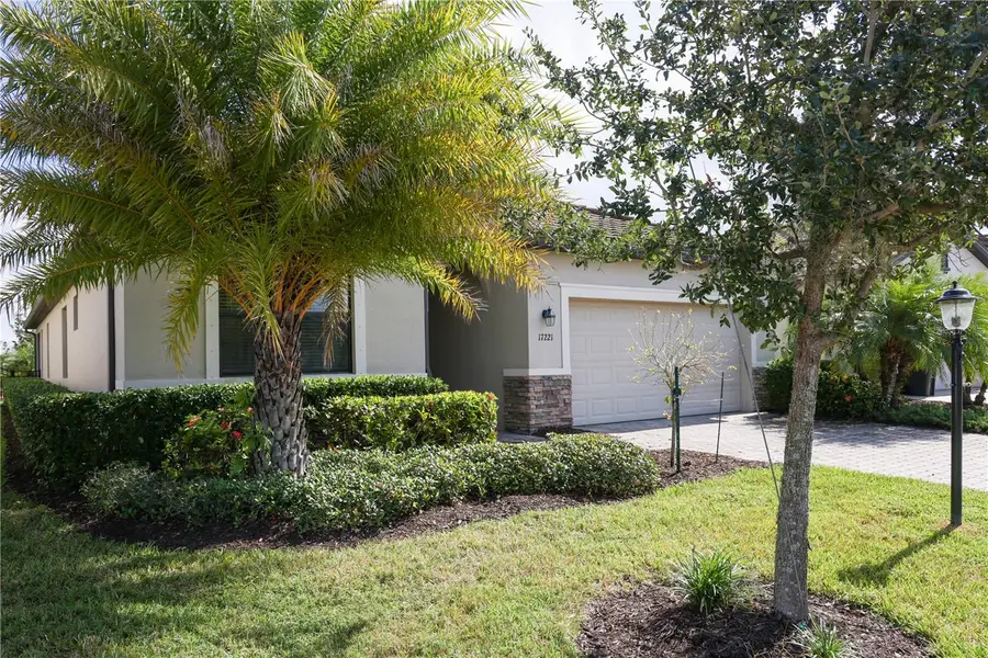 17221 Blue Ridge Place, Lakewood Ranch, FL 34211 - Image #3