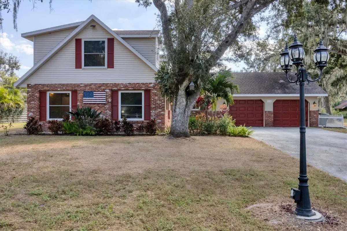 2115 Shadow Oaks Road, Sarasota, FL 34240 - Image #1