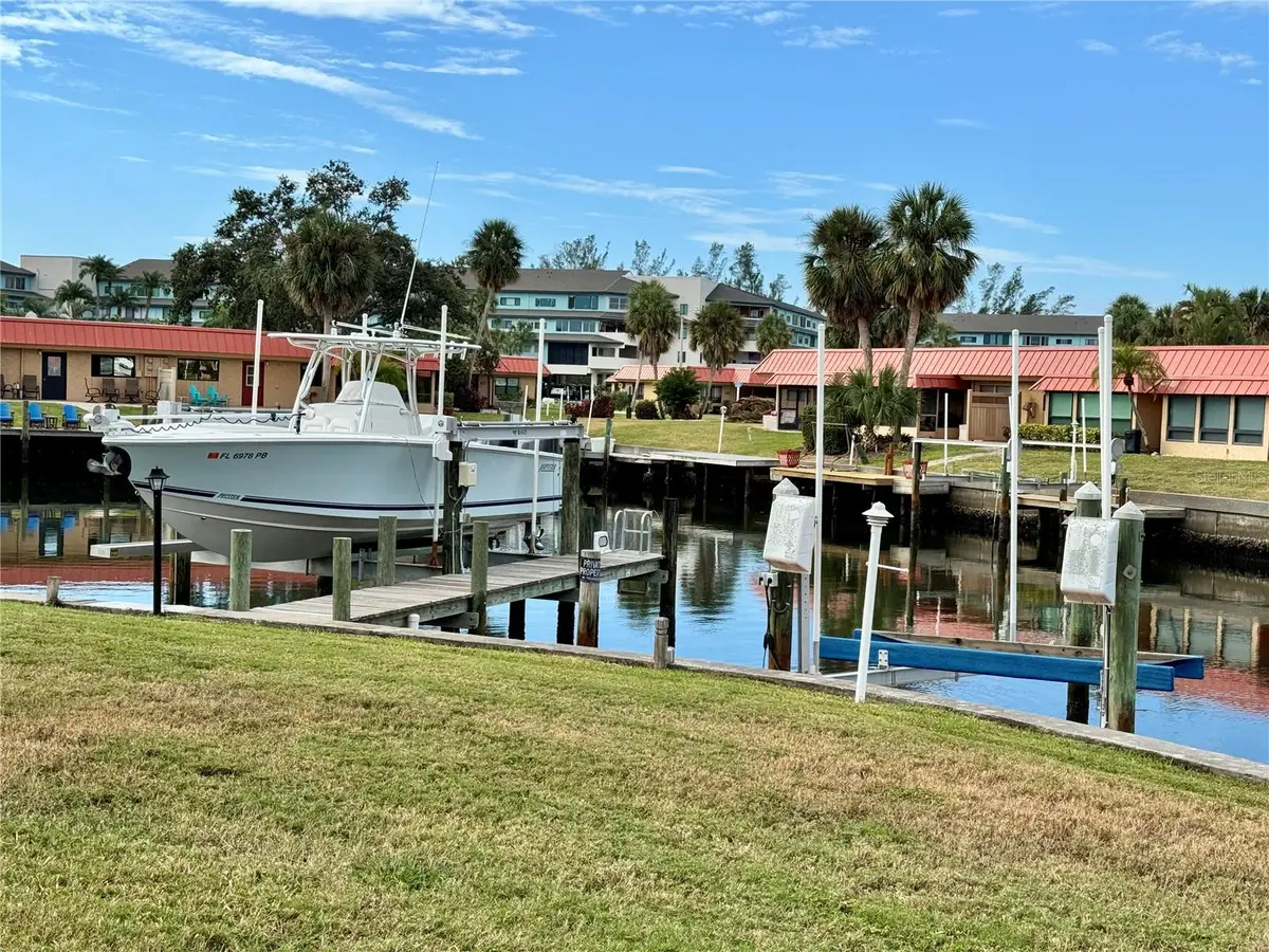 4104 Catalina Drive, Bradenton, FL 34210 - Image #1