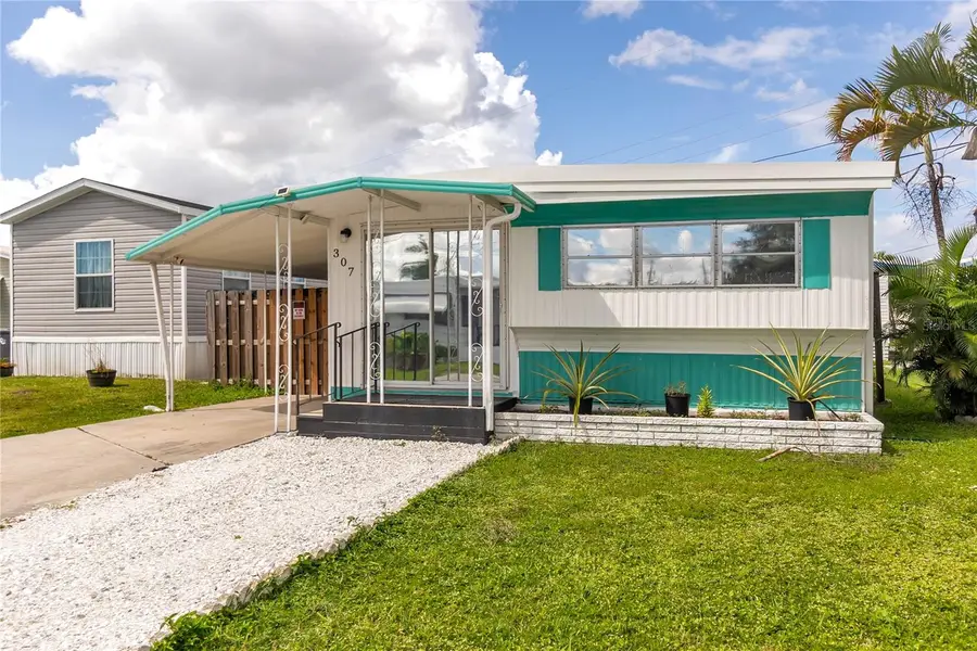 307 52nd Avenue Drive W, Bradenton, FL 34207 - Image #2