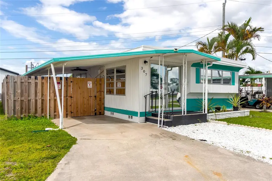 307 52nd Avenue Drive W, Bradenton, FL 34207 - Image #3