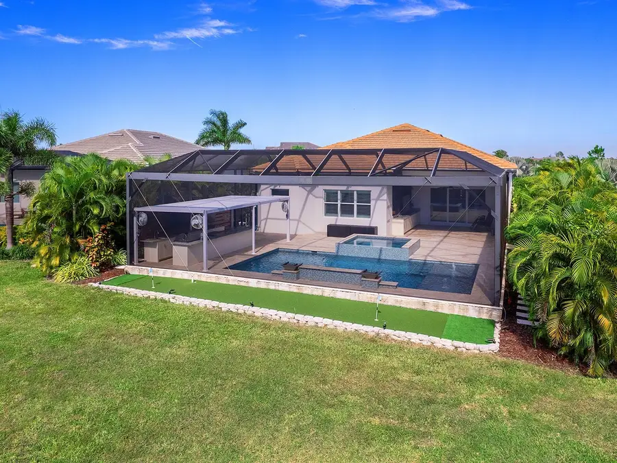 8358 Redonda Loop, Bradenton, FL 34202 - Image #2