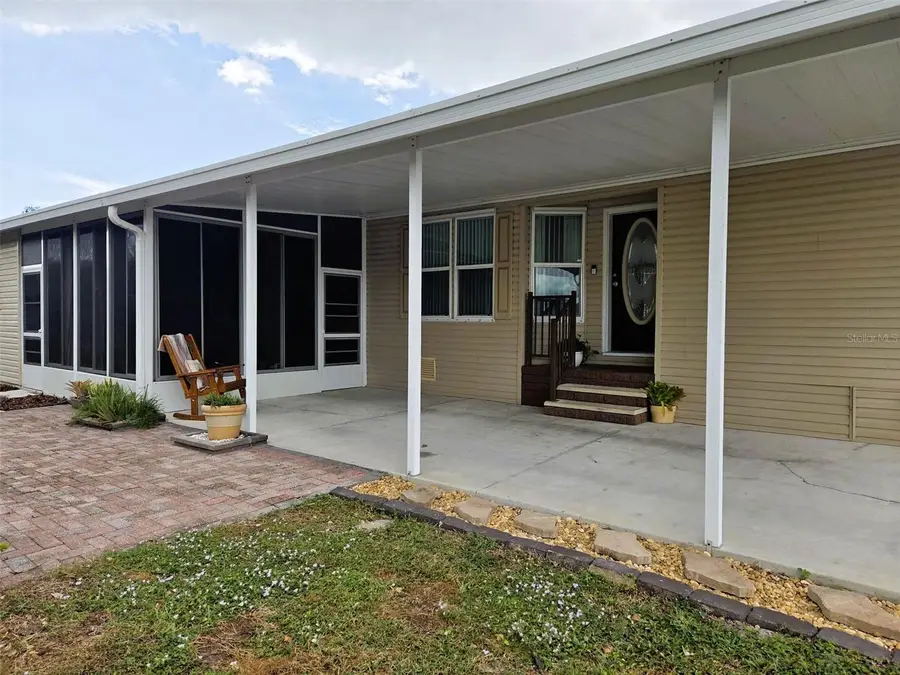 3216 Oakwood Boulevard S, Sarasota, FL 34237 - Image #2