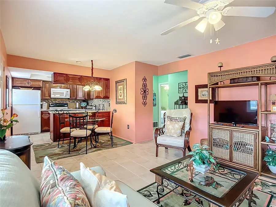 504 Narvaezi Street #126, Venice, FL 34285 - Image #2