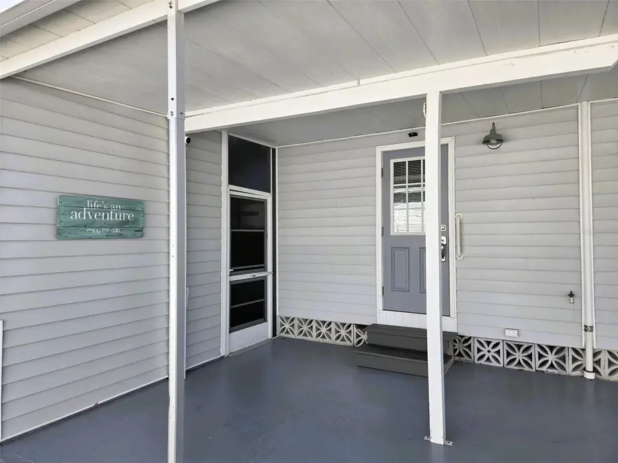 415 Oakwood Boulevard, Sarasota, FL 34237 - Image #3