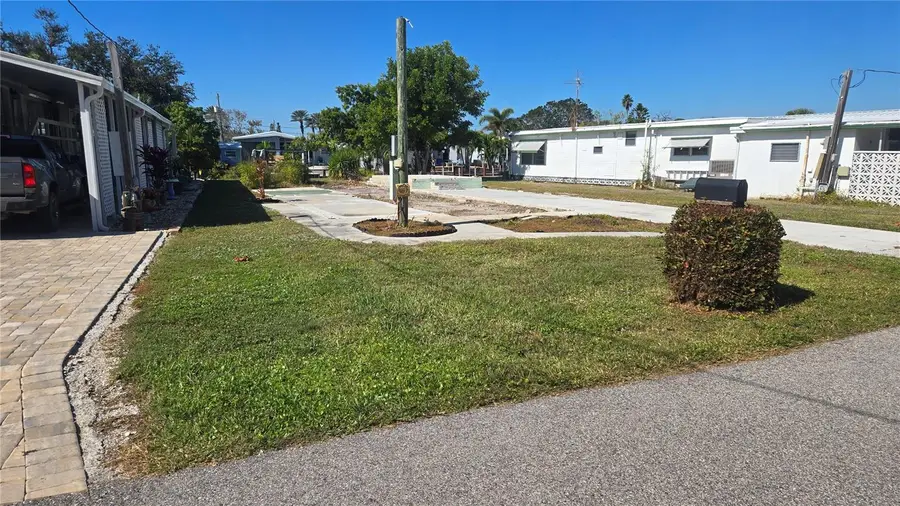 43 Hatchett Creek Road, Venice, FL 34285 - Image #3