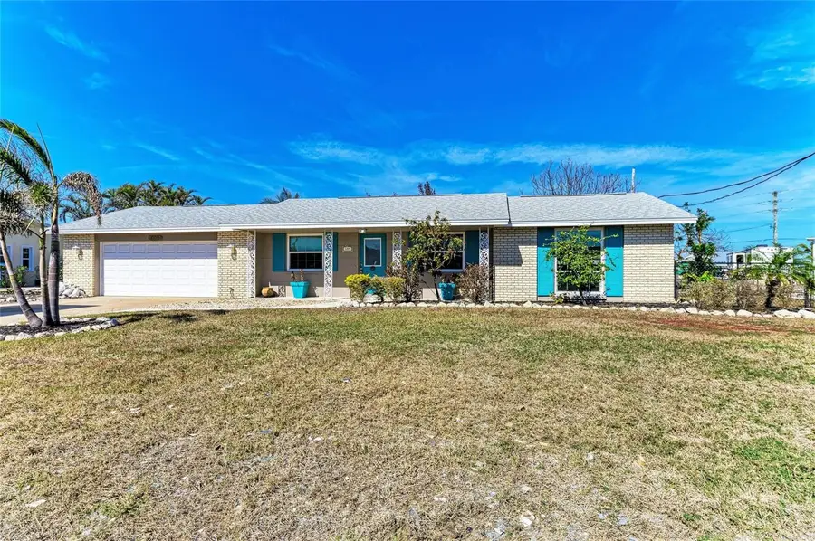 609 Foxworth Lane, Holmes Beach, FL 34217 - Image #2