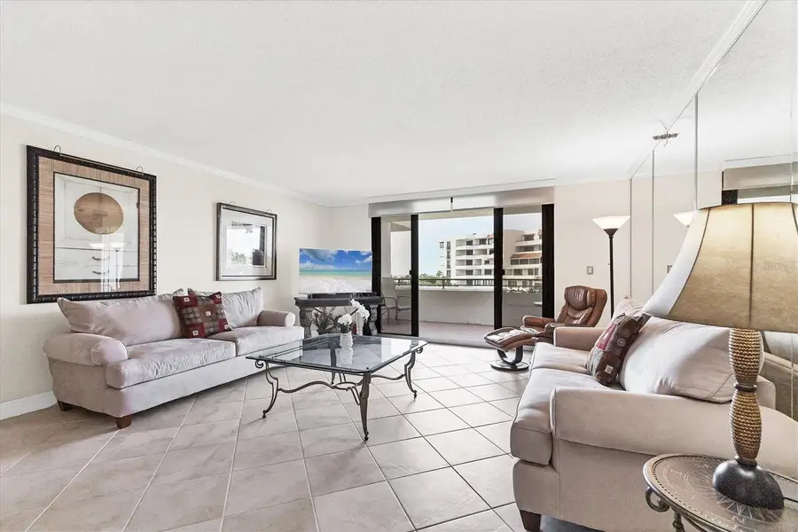 1425 Gulf Of Mexico Drive #208, Longboat Key, FL 34228 - Image #2