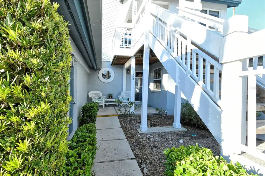 1243 Siesta Bayside Drive #D, Sarasota, FL 34242 - Image #2