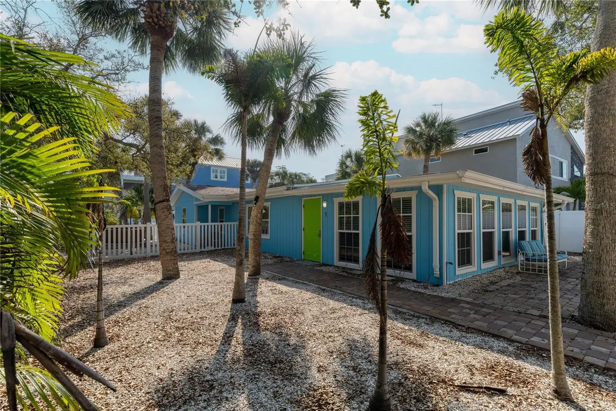 604 Avenida De Mayo, Sarasota, FL 34242 - #1