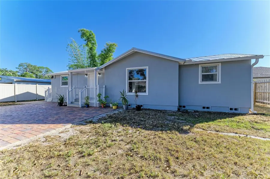 530 Howell Place, Sarasota, FL 34232 - Image #3