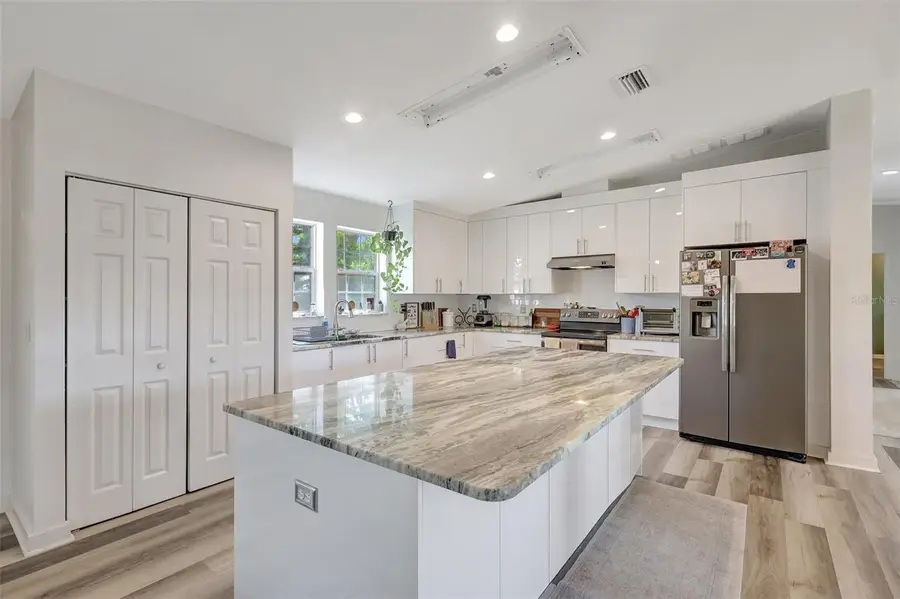 2425 21st Street #B, Sarasota, FL 34234 - Image #2