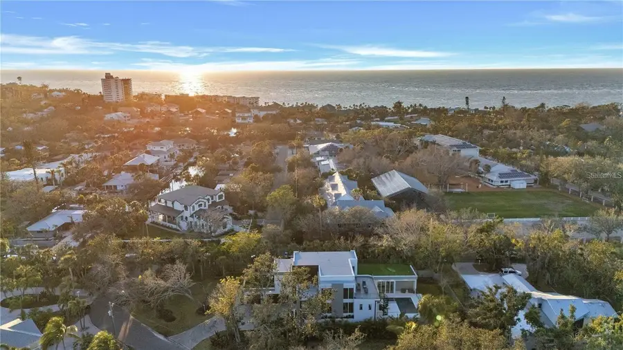 603 Tremont Street, Sarasota, FL 34242 - Image #2