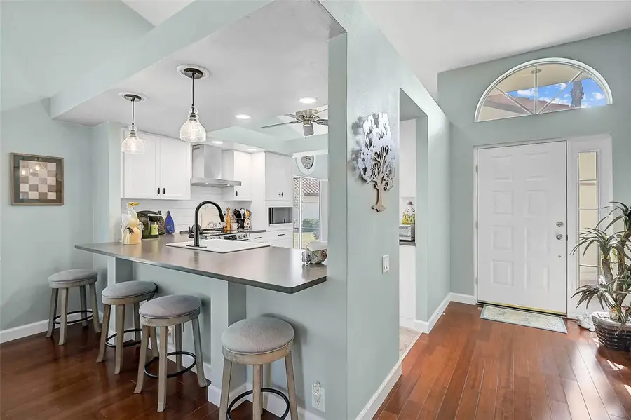 4934 Clubview Court E, Bradenton, FL 34203 - Image #2