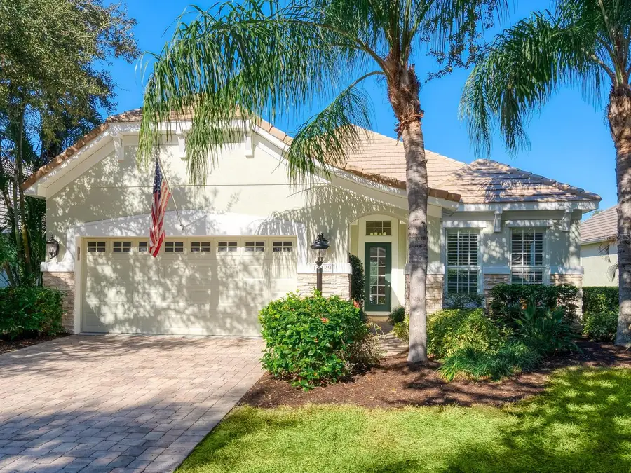 12129 Thornhill Court, Lakewood Ranch, FL 34202 - Image #2