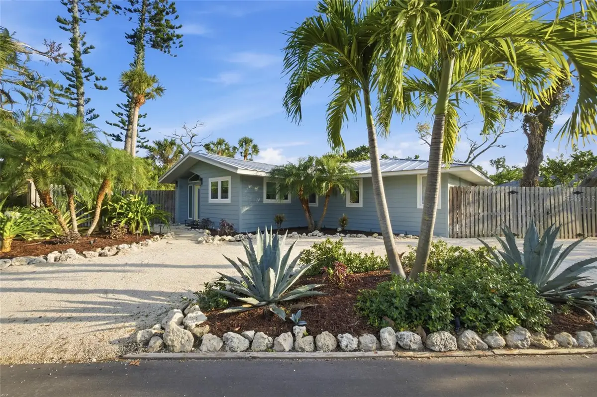 624 Saint Judes Drive, Longboat Key, FL 34228 - Image #1