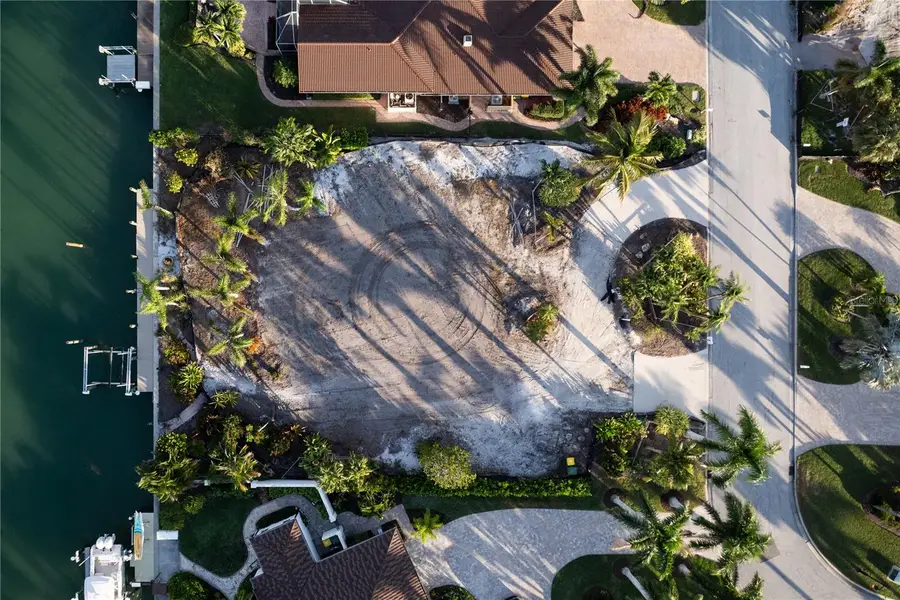 526 N Spoonbill Drive, Sarasota, FL 34236 - Image #3