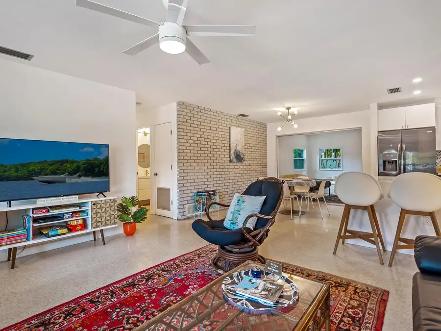 2740 Bruce Lane, Sarasota, FL 34237 - Image #3