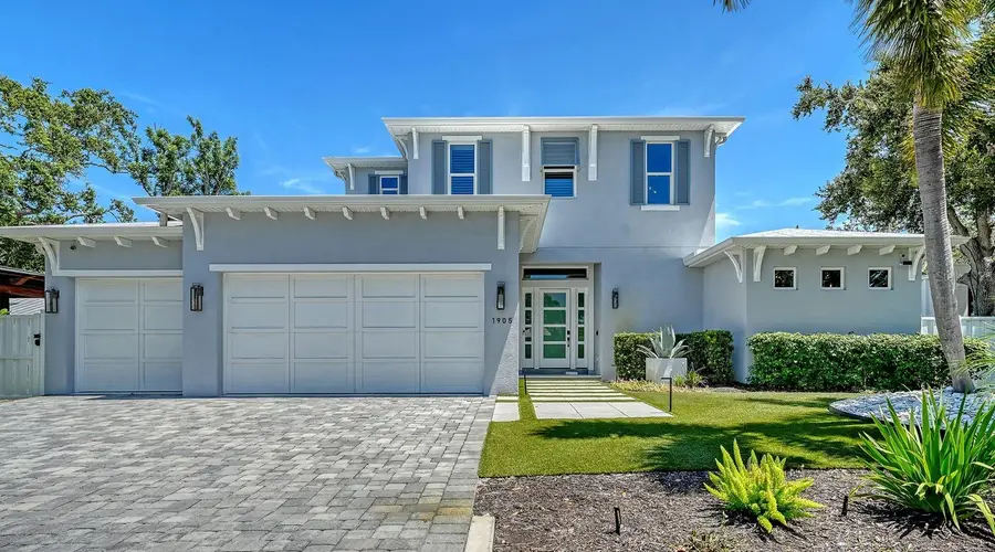 1905 Goldenrod Street, Sarasota, FL 34239 - Image #2