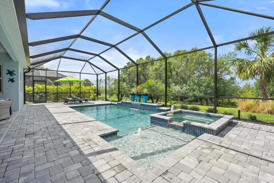 8281 Grande Shores Drive, Sarasota, FL 34240 - Image #3