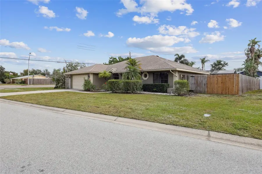 7505 23rd Avenue Drive W, Bradenton, FL 34209 - Image #3