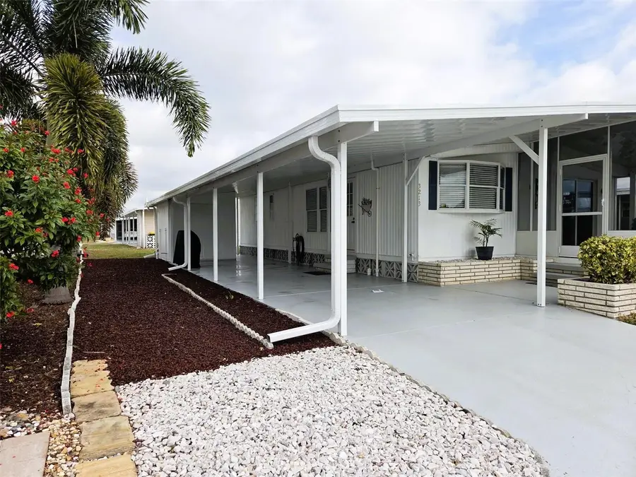 3213 Sycamore Terrace, Sarasota, FL 34237 - Image #2