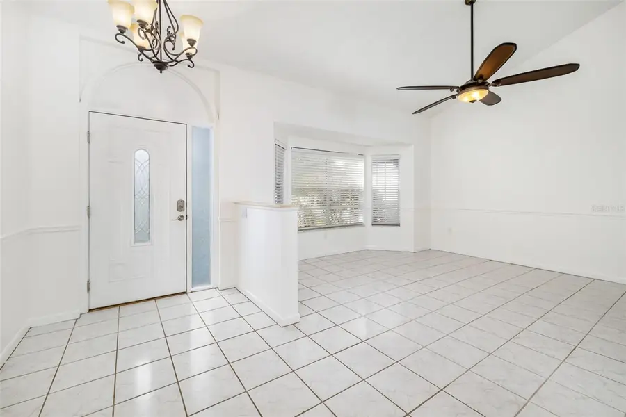 5742 Forester Oak Court, Sarasota, FL 34243 - Image #3