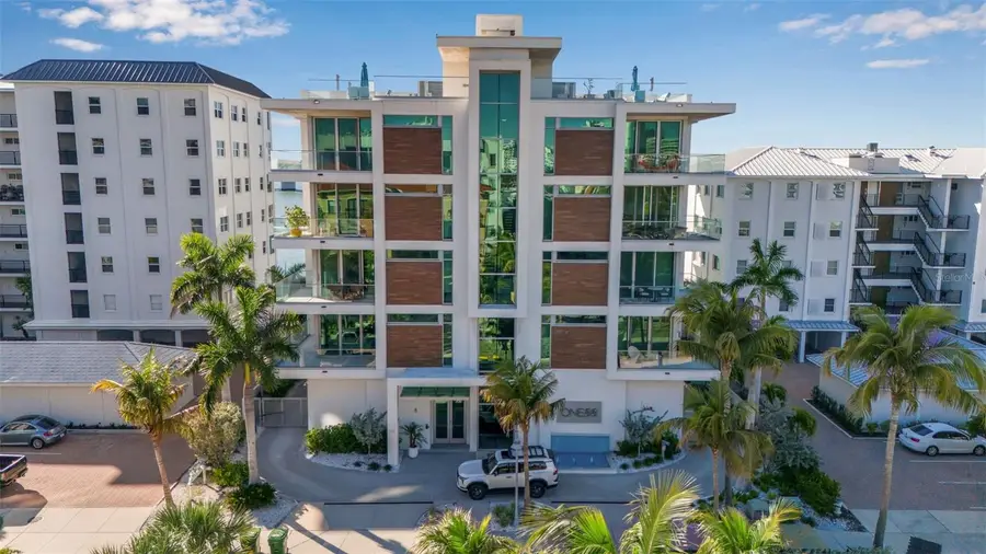 188 Golden Gate Point #101, Sarasota, FL 34236 - Image #2