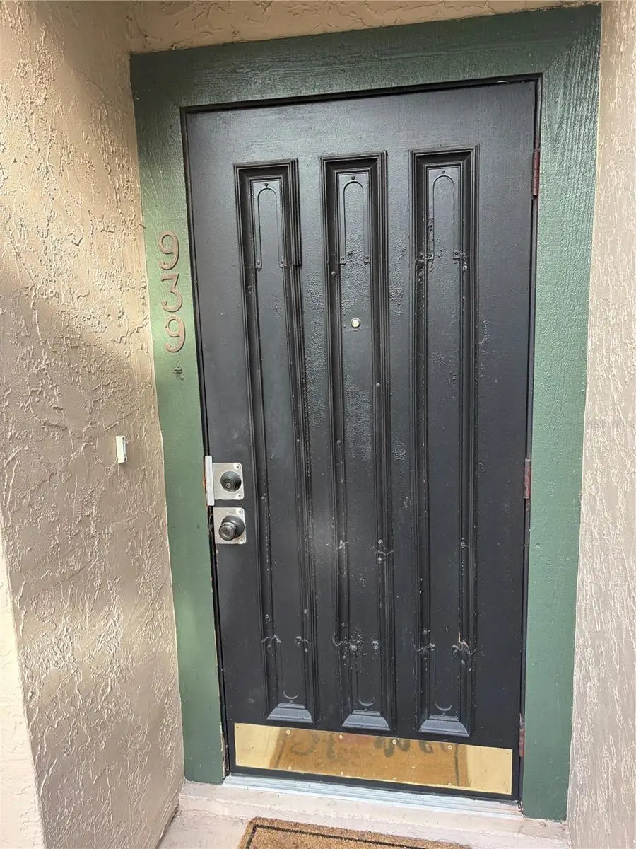 939 Sunridge Way #B2, Sarasota, FL 34234 - Image #1