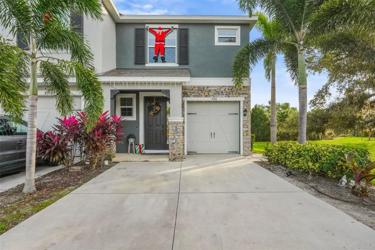 8701 Daydream Street, Sarasota, FL 34238 - Image #1