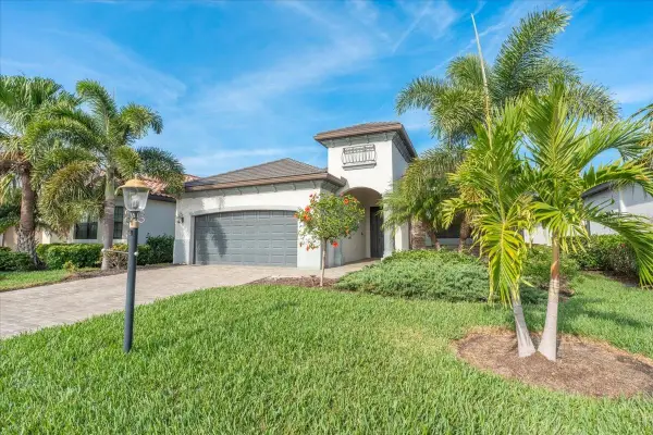 16717 Bwana Place, LAKEWOOD RANCH, FL 34211