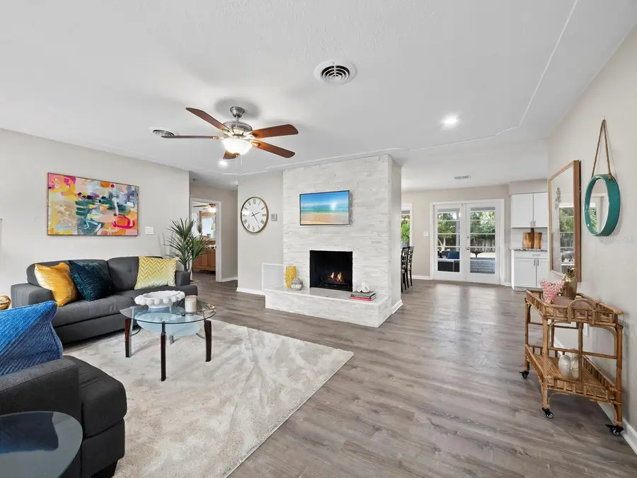 2417 Parson Lane, Sarasota, FL 34239 - Image #3