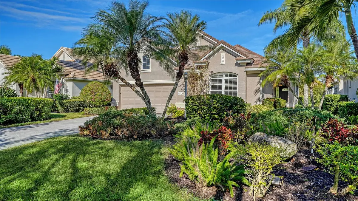 6519 Oakland Hills Drive, Lakewood Ranch, FL 34202 - #1
