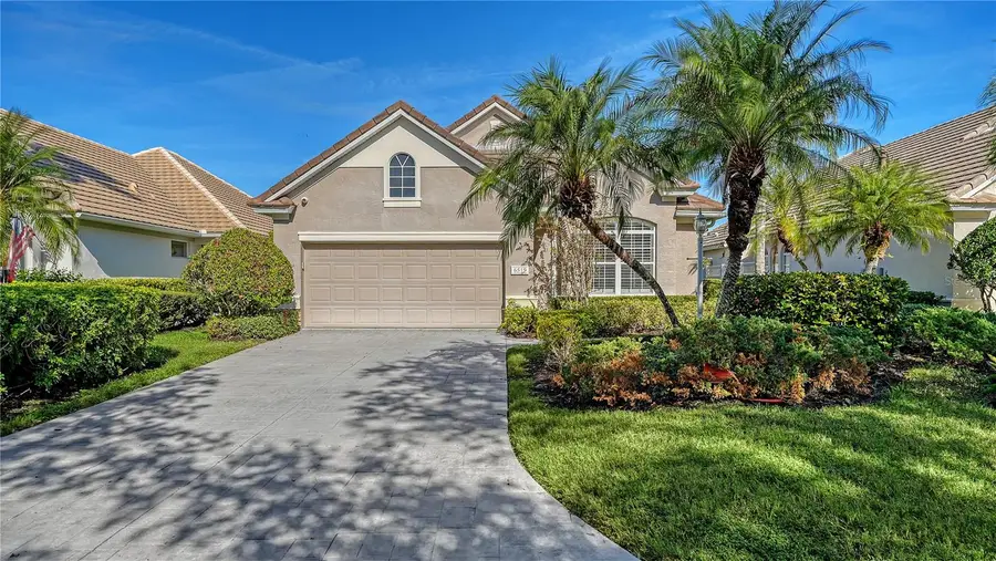 6519 Oakland Hills Drive, Lakewood Ranch, FL 34202 - #2