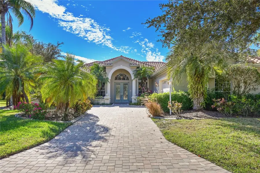 6602 Tallmast Circle, Lakewood Ranch, FL 34202 - Image #3