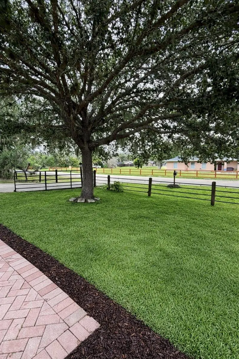 2835 Sarasota Golf Club Boulevard, Sarasota, FL 34240 - Image #2