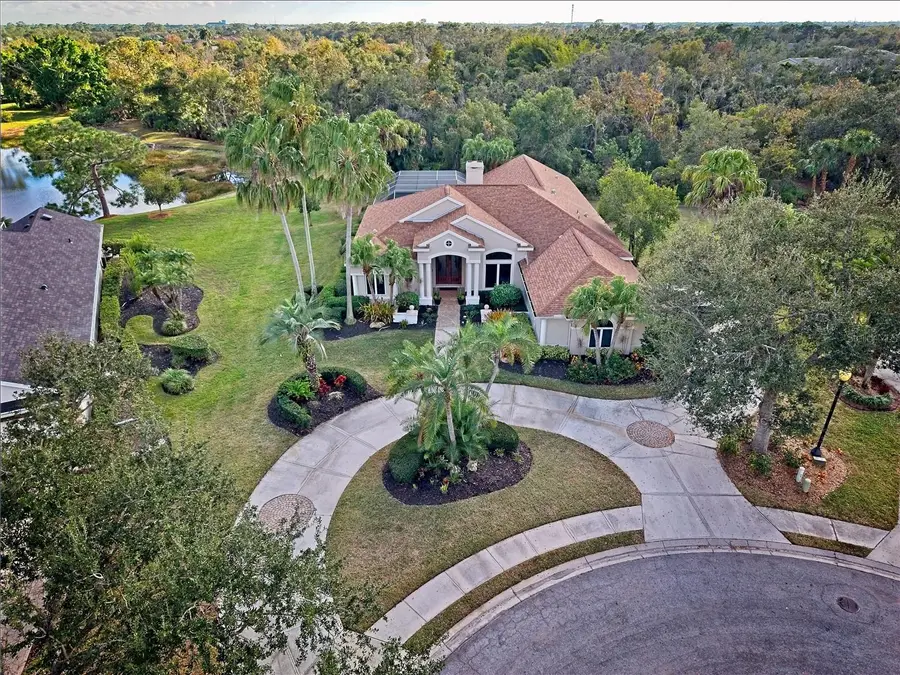 9308 Firethorn Place, Lakewood Ranch, FL 34202 - Image #2