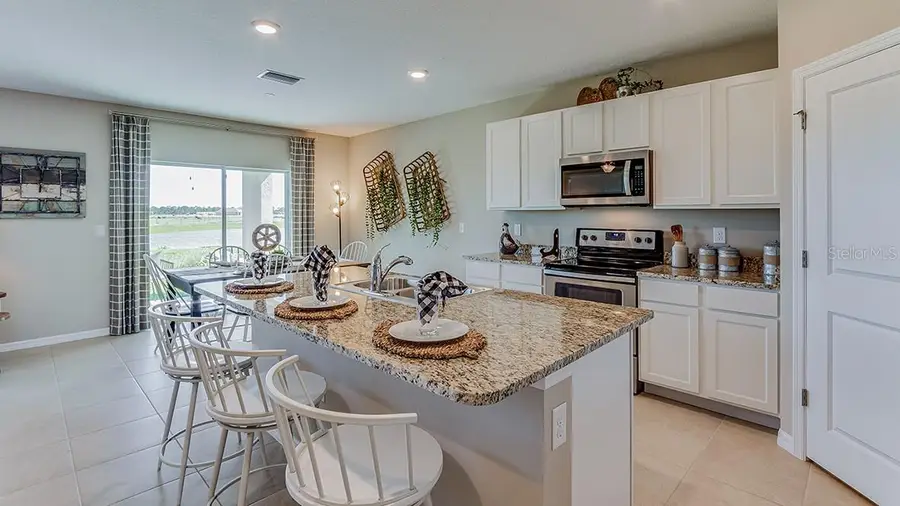 18110 Wheathouse Place, Lakewood Ranch, FL 34211 - Image #3