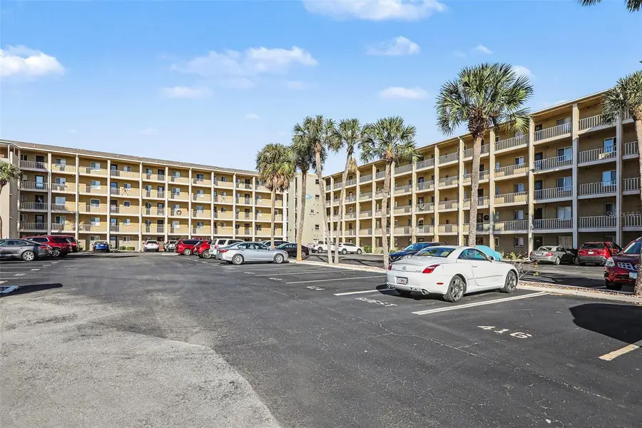 3723 Lake Bayshore Drive #H206, Bradenton, FL 34205 - Image #3