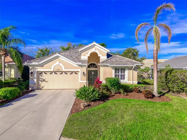 8408 Whispering Woods Court, LAKEWOOD RANCH, FL 34202