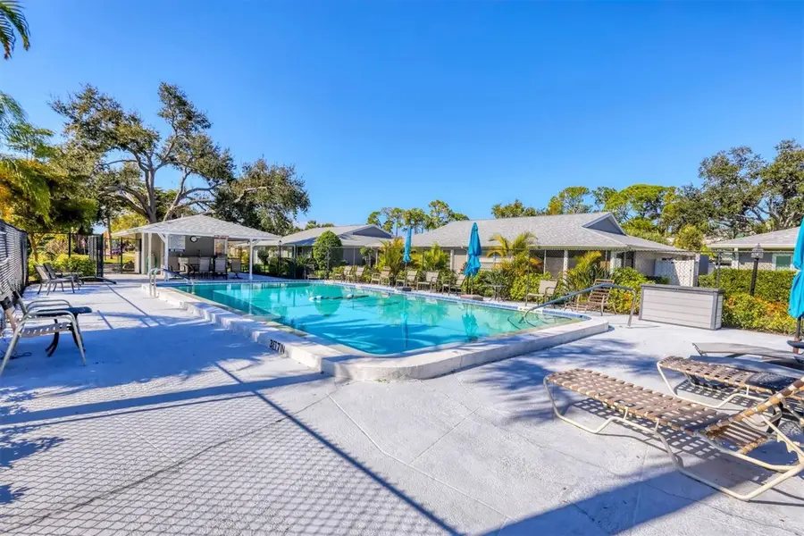 3930 Center Gate Circle #16, Sarasota, FL 34233 - Image #2