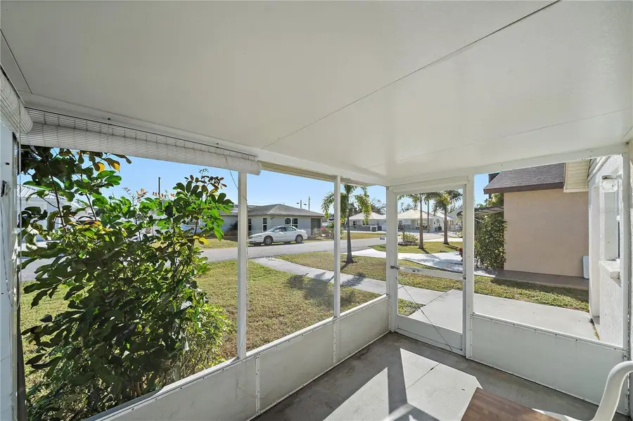 1369 Kruppa Avenue, Sarasota, FL 34239 - Image #3
