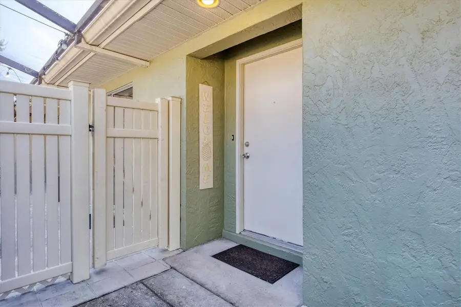 4148 Center Pointe Circle #60A, Sarasota, FL 34233 - Image #3