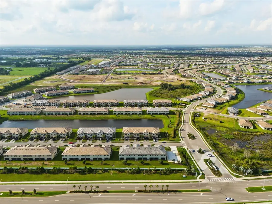 15210 Sunny Day Drive, Bradenton, FL 34211 - Image #2