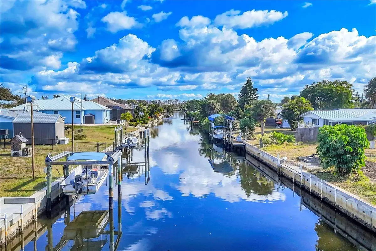 825 E 5th Street, Englewood, FL 34223 - #1