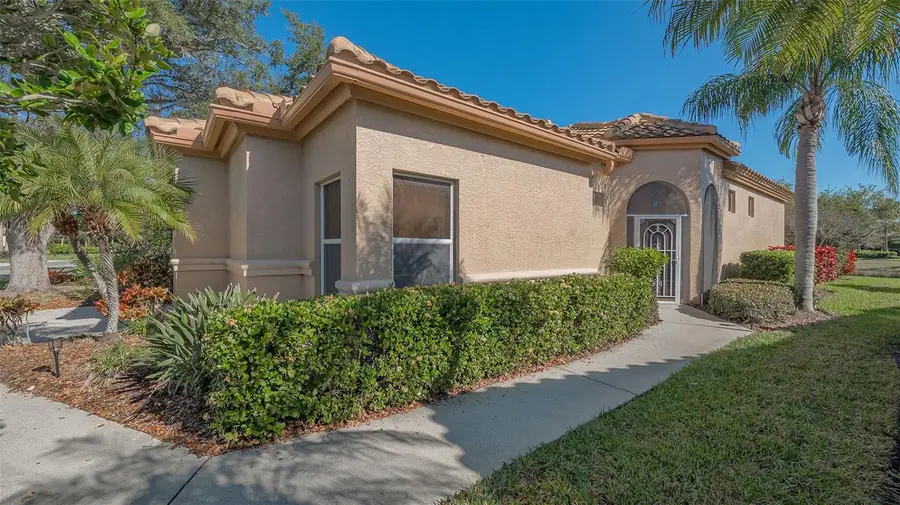 7085 La Ronda Court, Sarasota, FL 34238 - Image #3